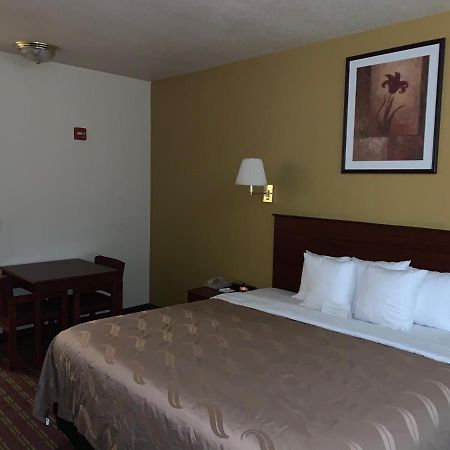 Holiday Inn Express - Wichita North - Park City By Ihg Ngoại thất bức ảnh